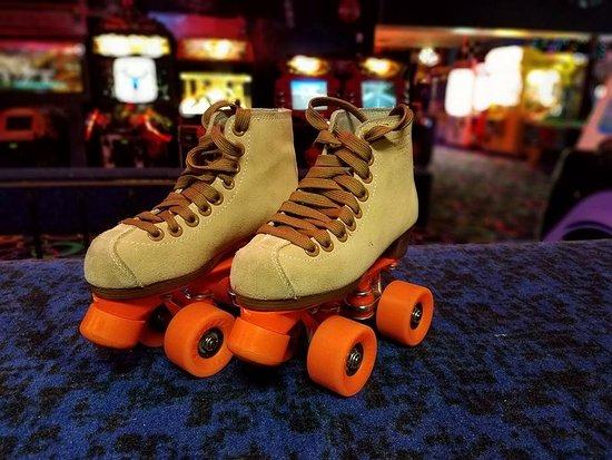 Super Wheels Skating Center
